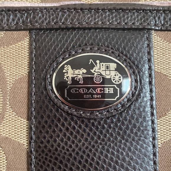 Authentic Coach shoulder bag❤️ - Picture 4 of 6